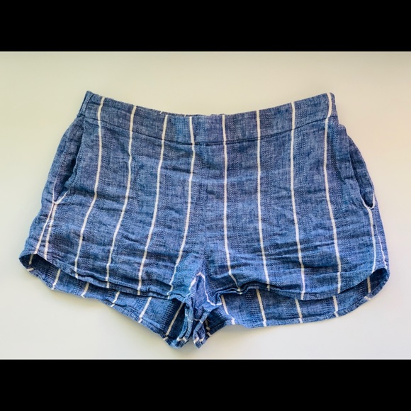 Alice and Olivia high waisted linen shorts - Picture 2 of 3